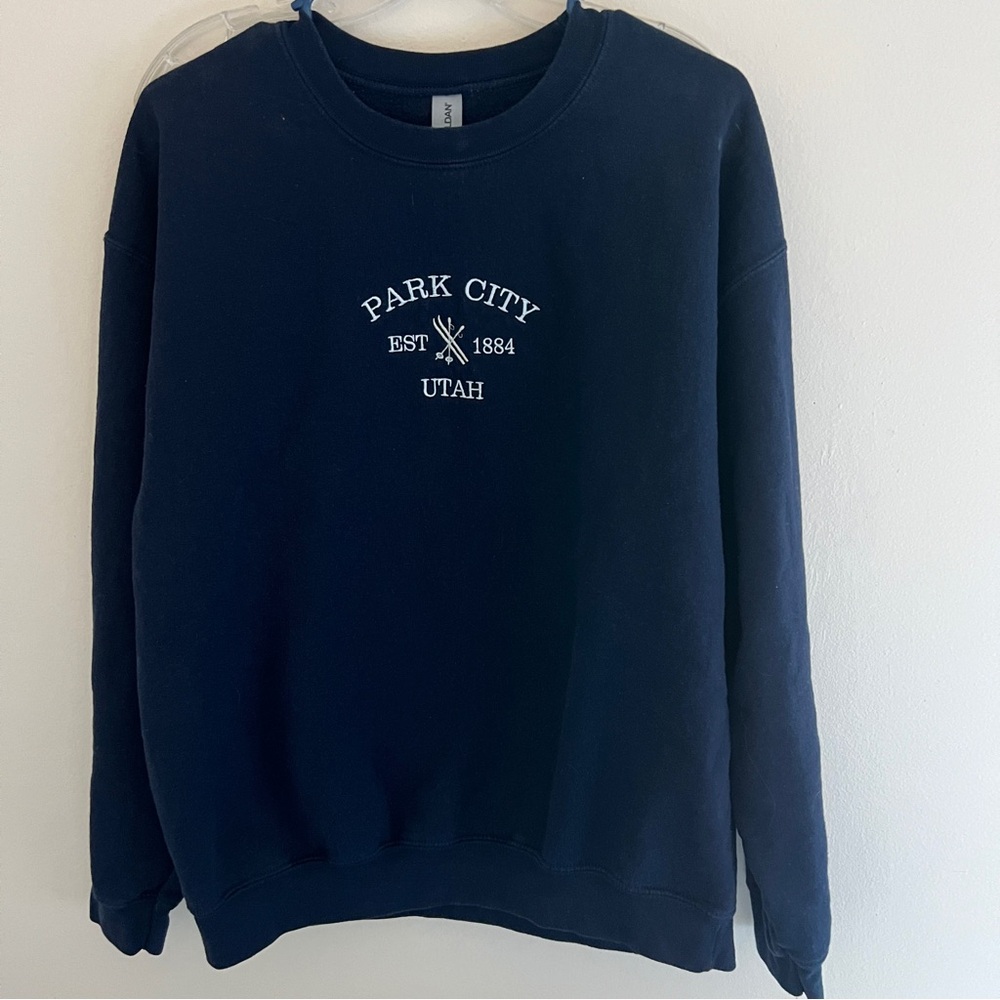 Park City Ski Snowboard Utah Sweatshirt Top Crew Neck Navy Blue Pullover L
